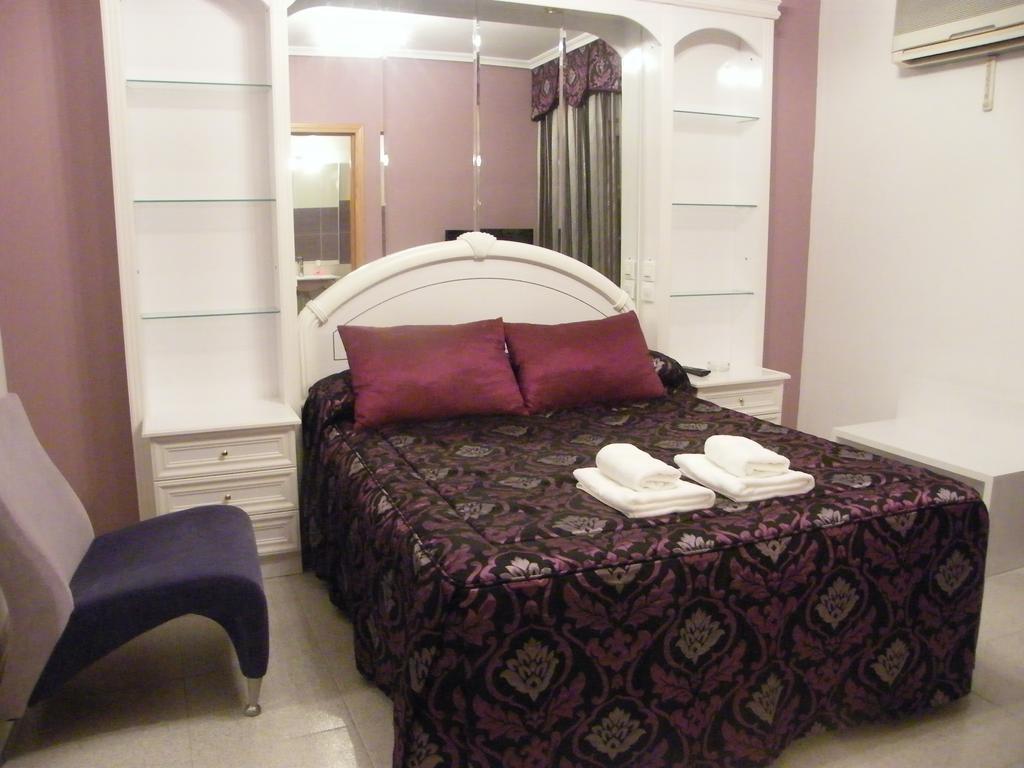Hostal Dulcinea Esquivias 部屋 写真